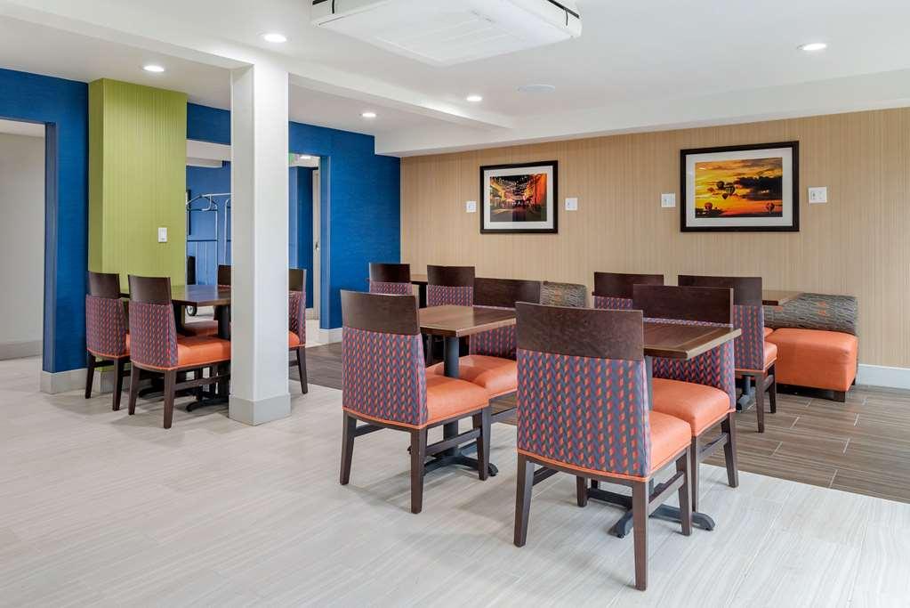 Comfort Inn & Suites Tigard Near Washington Square Restauracja zdjęcie